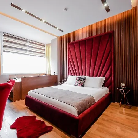 Bonsai 4* Tirana