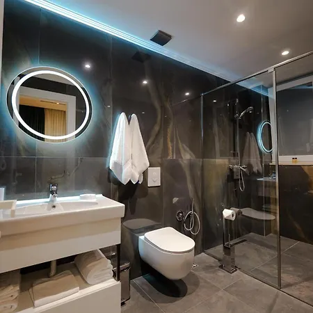 Bonsai 4* Tirana