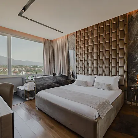Hotel Bonsai 4*