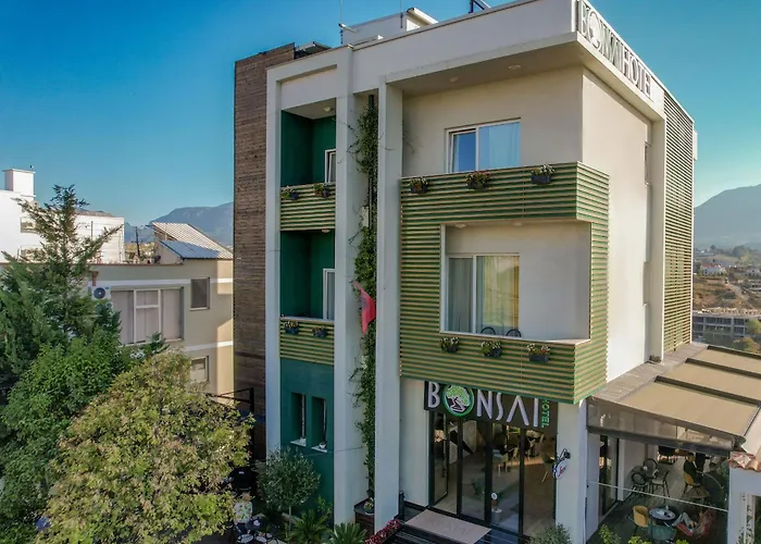 Bonsai Mjull-Bathore